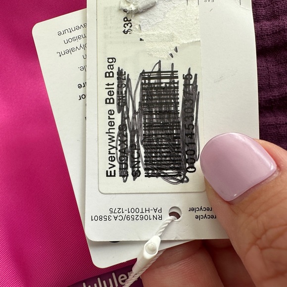 NWT Lululemon Sonic Pink Everywhere Belt Bag - Picture 9 of 10